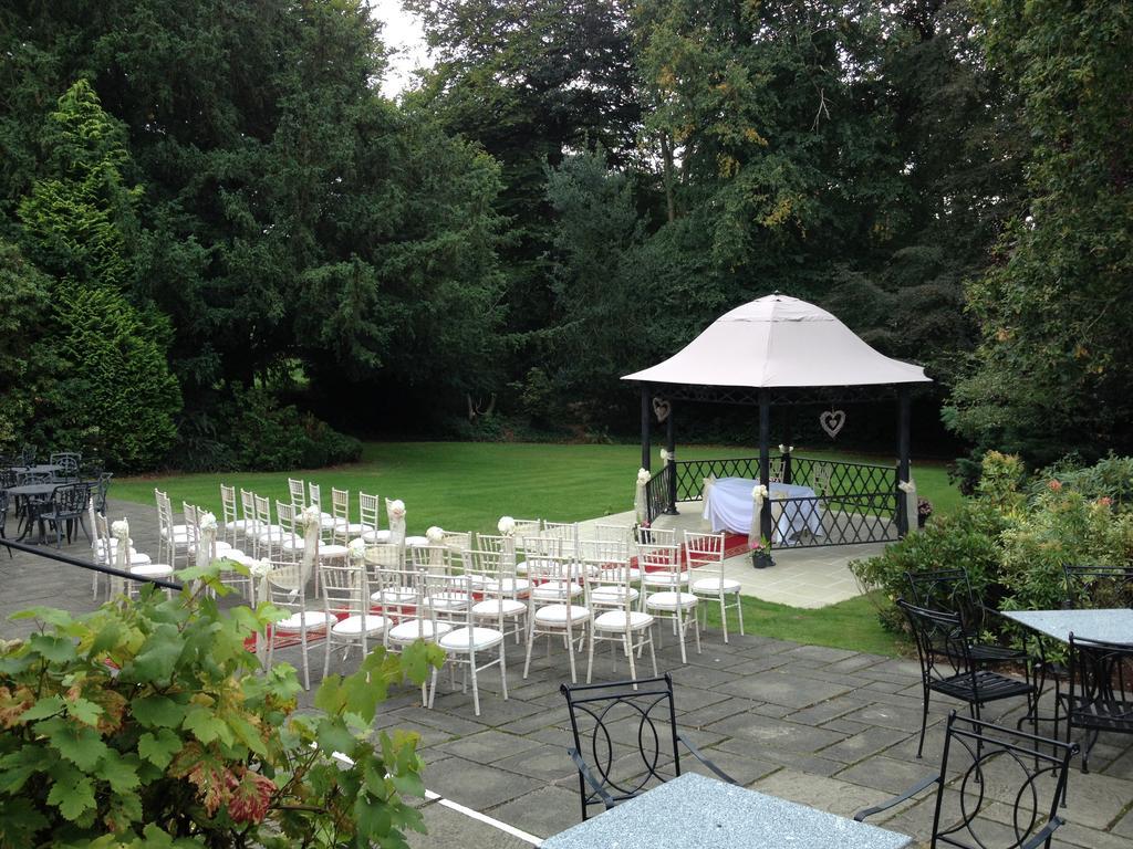 Deanwater Hotel Wilmslow Esterno foto