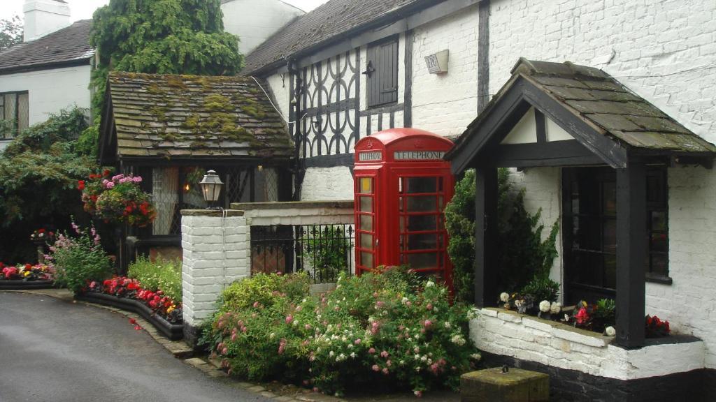 Deanwater Hotel Wilmslow Esterno foto